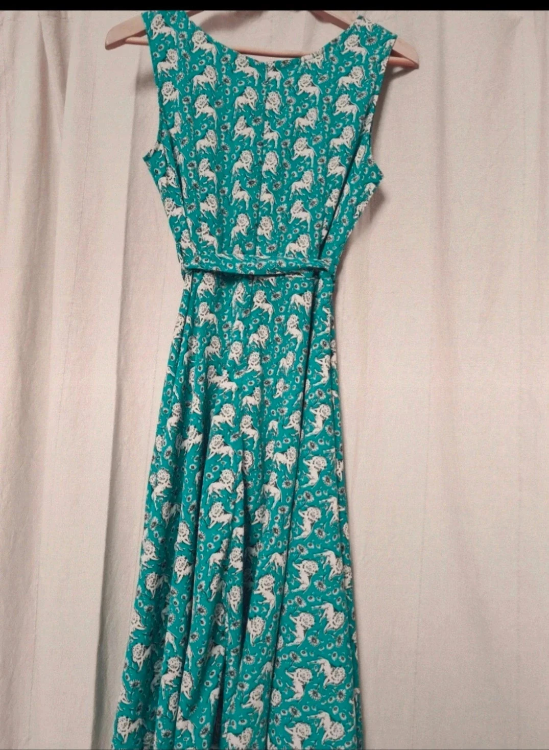 Vestido fluido verde com padrões de animais 38 – photo 3